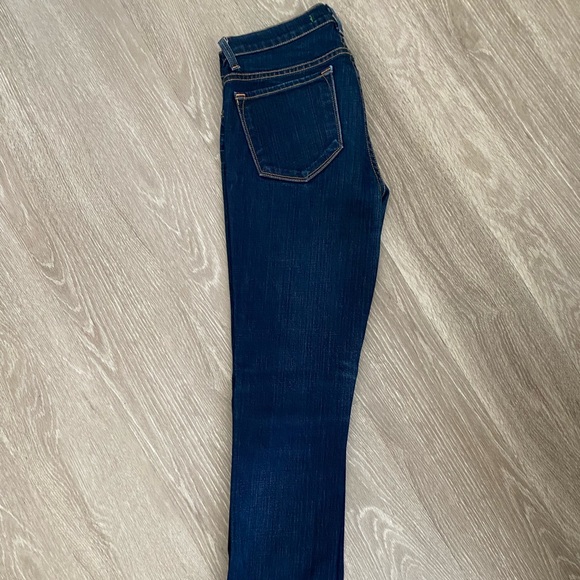 J BRAND LOW RISE PENCIL LEG JEANS SIZE (28) INK COLOR - Picture 4 of 8